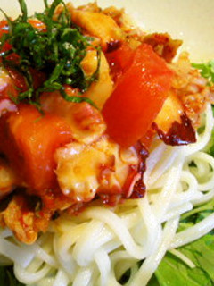 たっぷりトマトとタコキム☆サラダうどん-レシピのメイン写真