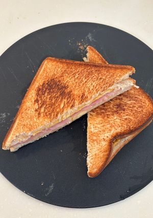 ベーコンと卵焼きとチーズのホットサンド-レシピのメイン写真