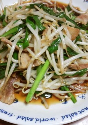 豚ともやしとニラのオイスターソース炒め-レシピのメイン写真