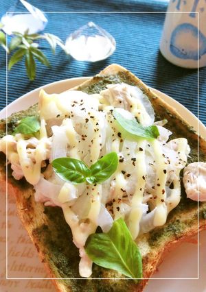 鶏ささみと新玉葱のバジルトースト-レシピのメイン写真