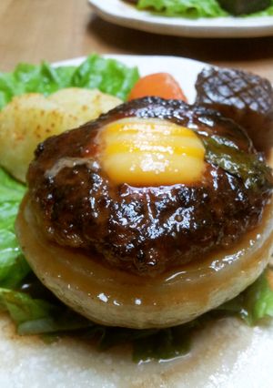 Ｕ玉ねぎカップＵのおしゃれなハンバーグ-レシピのメイン写真