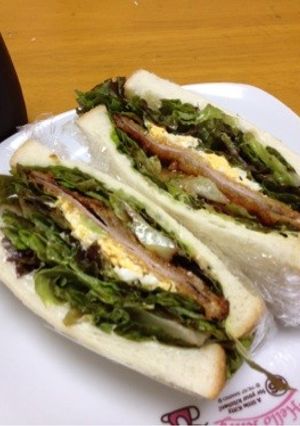 ラップで巻き巻き！卵＆ハムカツサンド-レシピのメイン写真