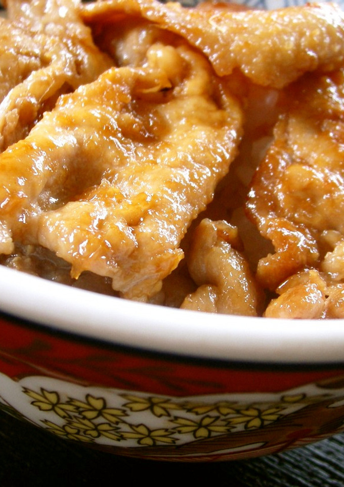 簡単丼①王道！しょうが焼き　-レシピのメイン写真