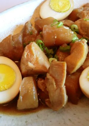 鶏肉とこんにゃくとゆで卵のピリ辛煮-レシピのメイン写真