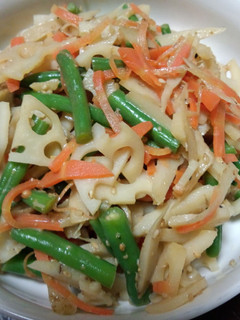 シャキシャキ根菜ごまサラダ-レシピのメイン写真
