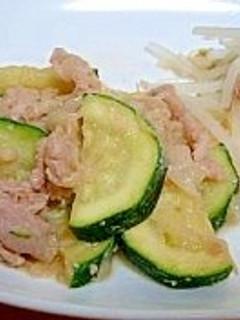 ズッキーニと豚肉のしょうが焼き-レシピのメイン写真