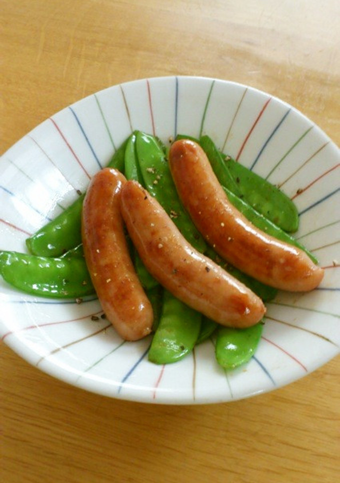 絹さやとソーセージの炒め【糖質制限】-レシピのメイン写真