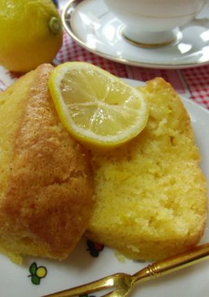 ココナッツとレモンピールケーキ-レシピのメイン写真