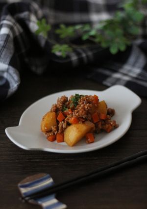 挽肉で韓国風肉じゃが-レシピのメイン写真