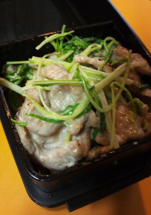 水菜と豚肉の味噌マヨネーズ炒め　味噌マヨ-レシピのメイン写真