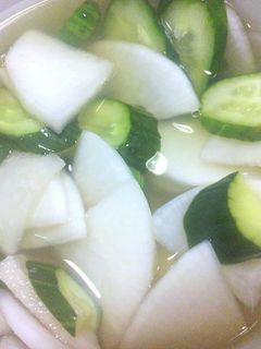 好評!きゅうりと大根の漬け物♪たくあん-レシピのメイン写真