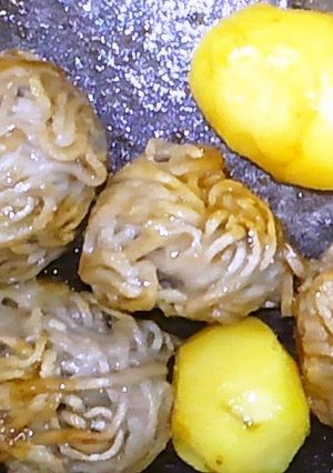 蕎麦とじゃが芋の甘辛ボール-レシピのメイン写真