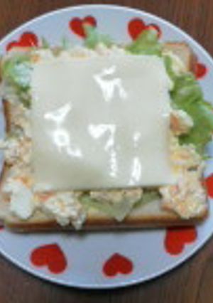 簡単ブランチ♪卵とチーズのオープンサンド-レシピのメイン写真