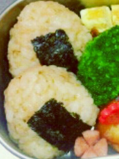 サケフレークとのりの佃煮おにぎり☆-レシピのメイン写真