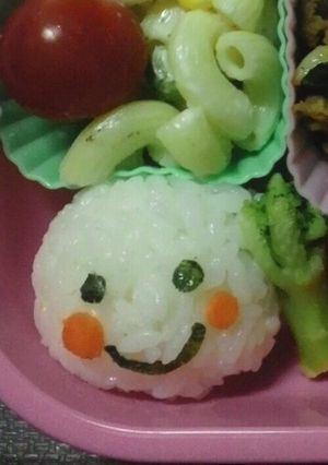 キャラ弁カンタンおにぎり10…ニコちゃん-レシピのメイン写真