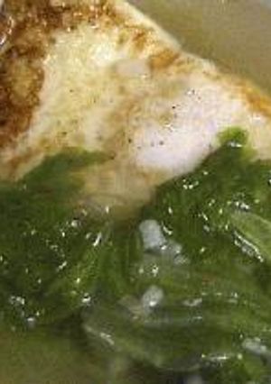 レタスと目玉焼きのスープ-レシピのメイン写真