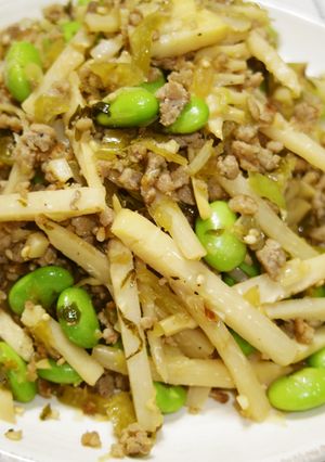 夏だ！ビールだ！枝豆だ！高菜筍挽き肉炒め-レシピのメイン写真
