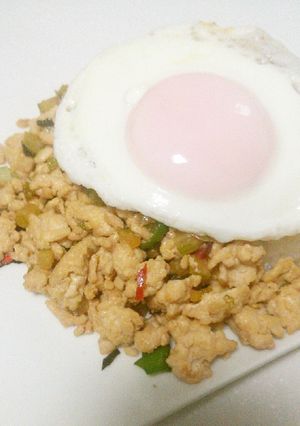 ☆セロリでさっぱり☆ガパオ風ご飯-レシピのメイン写真
