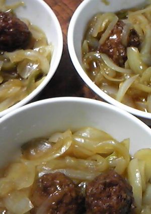 市販の肉団子と玉ねぎの炊き合わせ-レシピのメイン写真