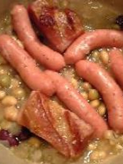 たくさんお豆とソーセージの煮込み-レシピのメイン写真