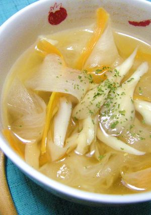 手抜きで簡単♪♪【舞茸と大根のスープ】-レシピのメイン写真