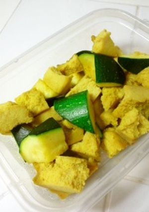 ＊高野豆腐とズッキーニのカレー風味炒め＊-レシピのメイン写真