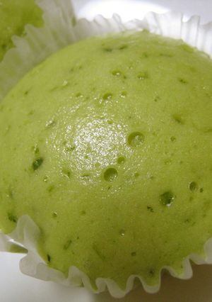 ふんわり美味☆米粉の小松菜豆乳蒸しパン-レシピのメイン写真