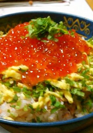 鮭ちらしずしいくら超たっぷりのせ-レシピのメイン写真