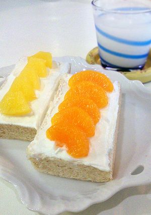食パンアレンジ・生クリーム＆パインミー-レシピのメイン写真