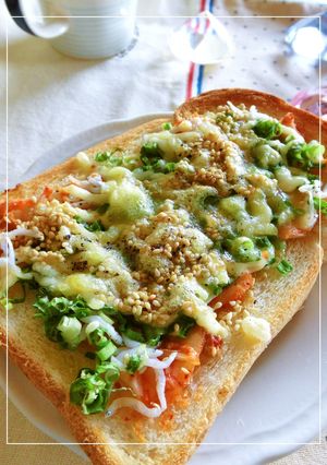 しらすとキムチの葱胡麻トースト-レシピのメイン写真