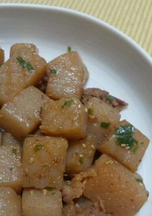 牛こまとこんにゃくの醤油麹炒め-レシピのメイン写真