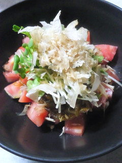 トマトとカイワレの豪華もずく酢-レシピのメイン写真