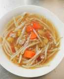 根菜もやしたっぷりあったかスープ