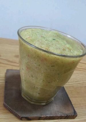 朝食前にリンゴとゴーヤのスムージー-レシピのメイン写真