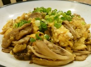 手早く1品☆舞茸とふんわり玉子の炒め物-レシピのメイン写真