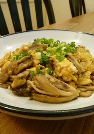 手早く1品☆舞茸とふんわり玉子の炒め物-レシピのメイン写真
