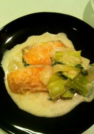 鮭とチンゲン菜のクリーム煮-レシピのメイン写真