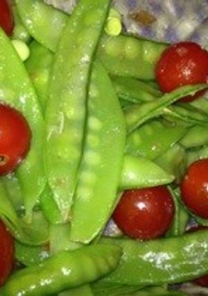 絹さやとプチトマトの一品-レシピのメイン写真