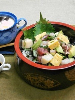 簡単~*まぜまぜアボカド海鮮ちらし~**-レシピのメイン写真