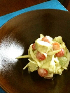エスニックなアボトマ塩麹オニオンサラダ♪-レシピのメイン写真
