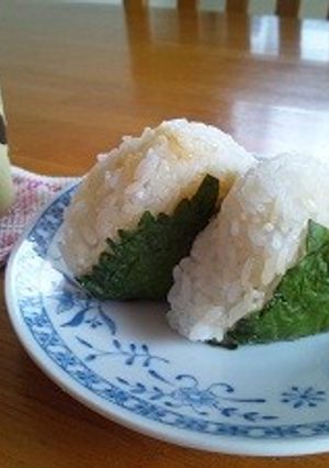 しょう油に入れて、美味しい青じそ♪-レシピのメイン写真