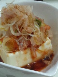 簡単彼おつまみ☆キムチ&鰹節のせ冷奴-レシピのメイン写真