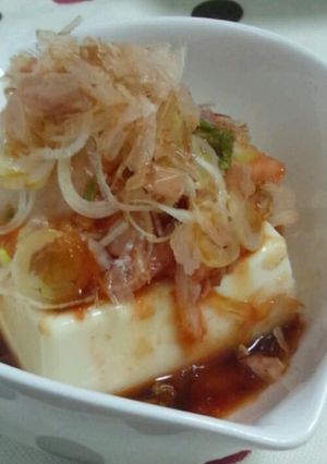 簡単彼おつまみ☆キムチ＆鰹節のせ冷奴-レシピのメイン写真