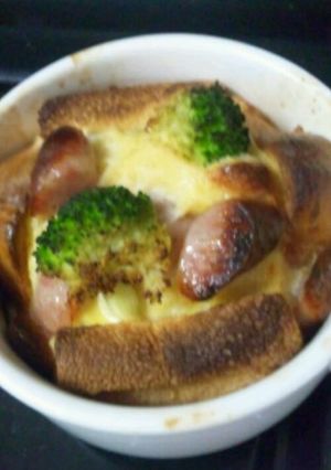 余り野菜と残ったパンでココット-レシピのメイン写真