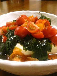トマトとわかめの冷奴♪-レシピのメイン写真