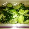 簡単きゅうり塩麹漬・ニンニクごま風味