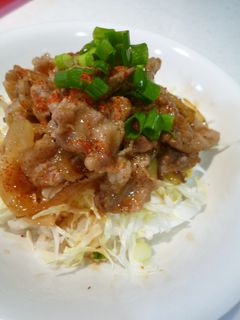 焼肉のたれで簡単♪甘辛豚丼-レシピのメイン写真