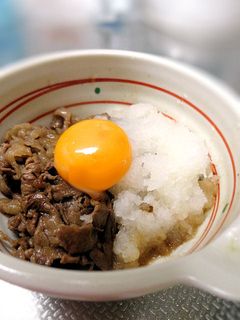 簡単主菜☆甘辛牛肉の黄身おろし和え-レシピのメイン写真
