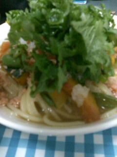 夏野菜と鮭フレークの和風パスタ-レシピのメイン写真