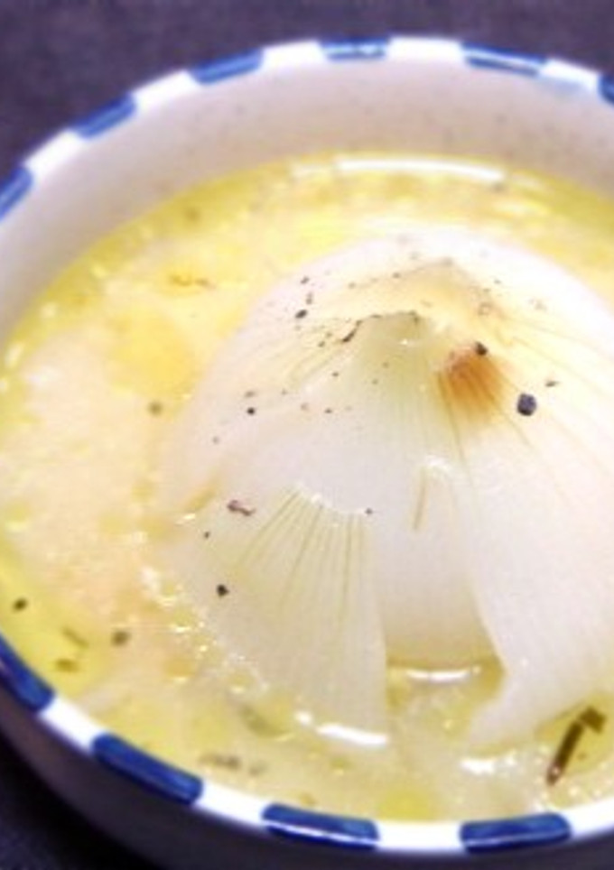 丸ごと玉ねぎのスープ-レシピのメイン写真